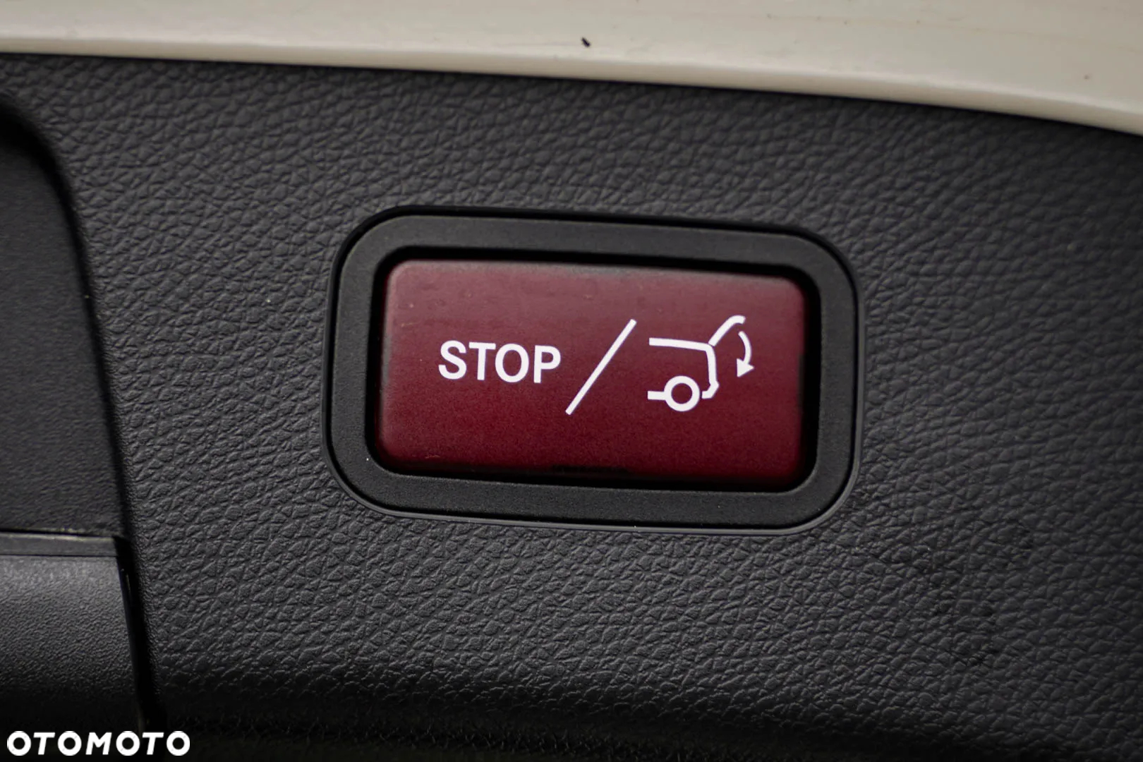 Mercedes-Benz GLA 200 7G-DCT AMG Line - 29