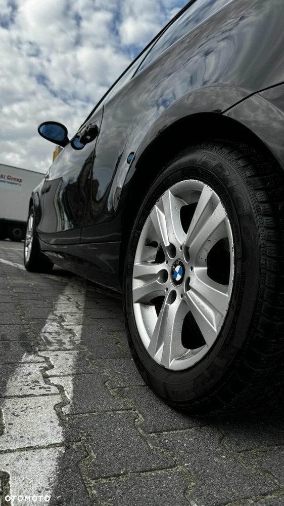 BMW Seria 1 116i - 4