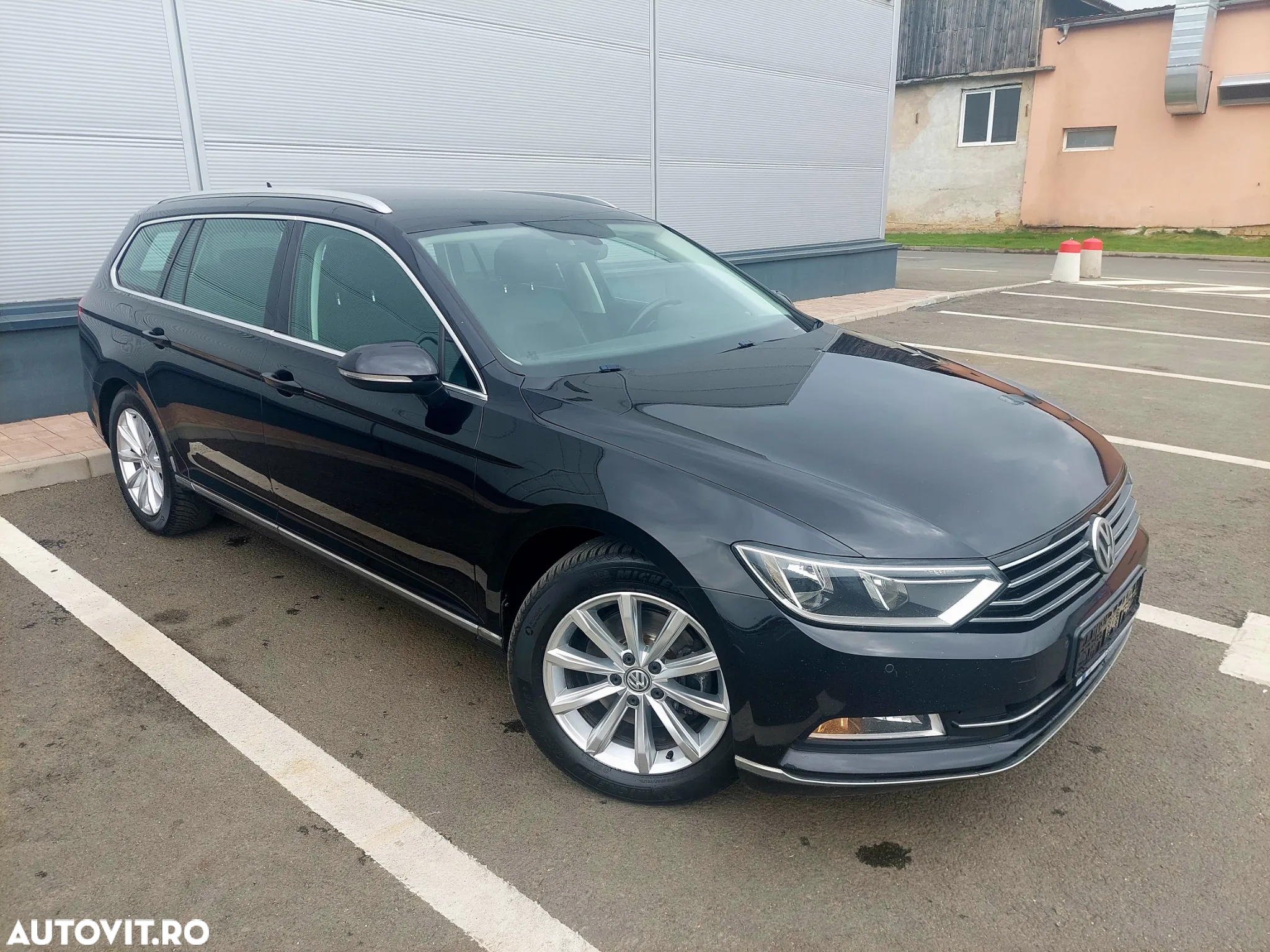 Volkswagen Passat - 2