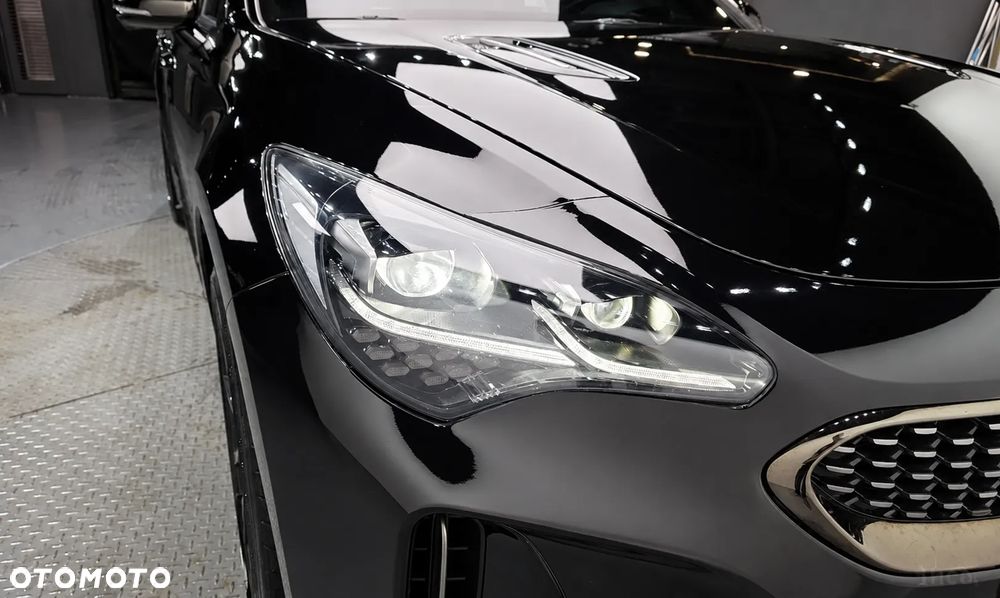 Kia Stinger 3.3 T-GDI V6 GT AWD - 16