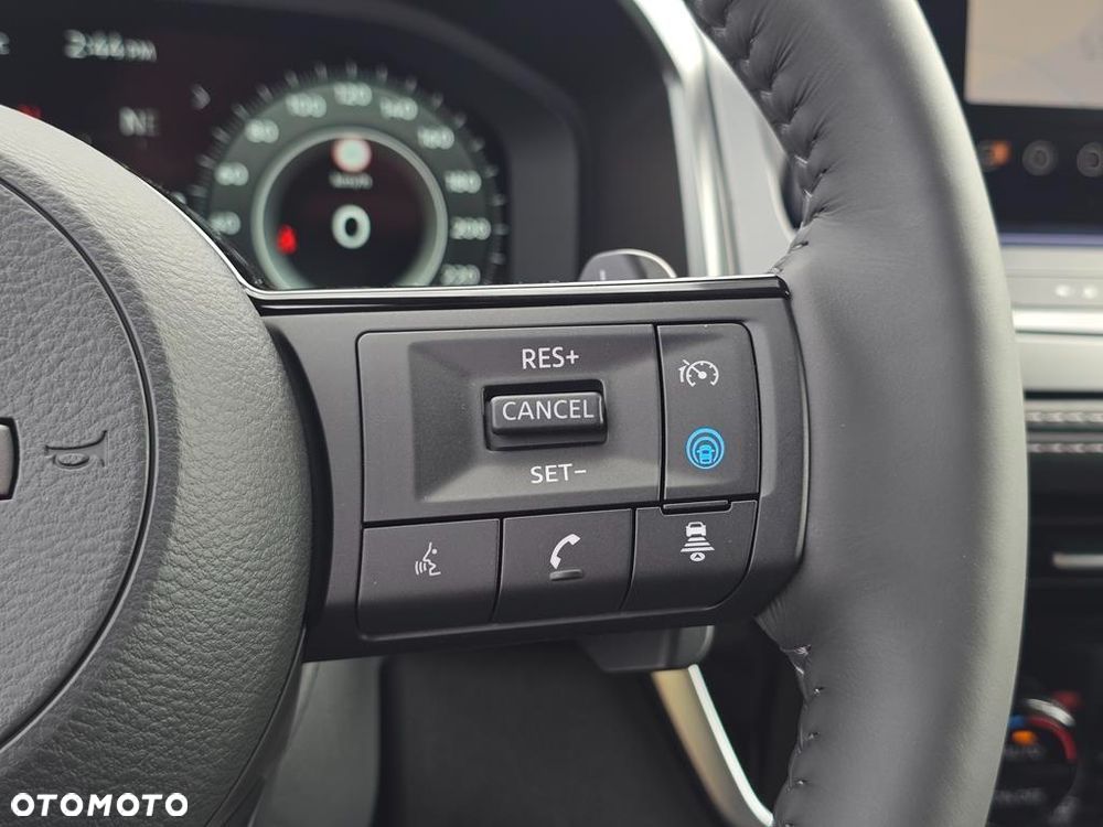 Nissan Qashqai 1.3 DIG-T mHEV N-Connecta Xtronic - 16