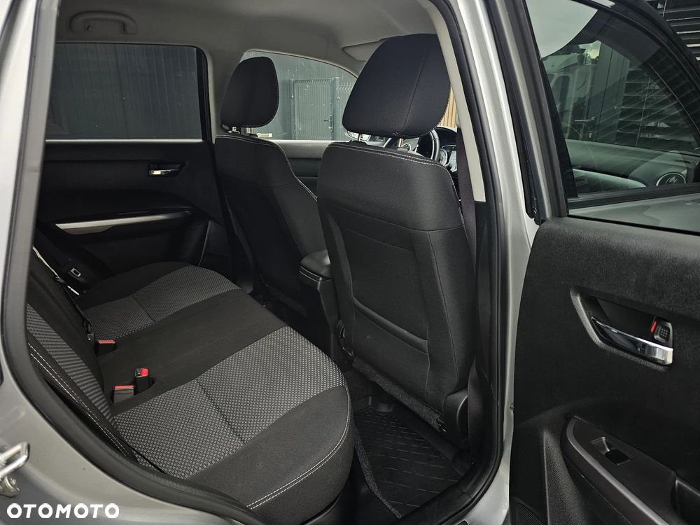 Suzuki Vitara 1.5 Dualjet Hybrid Allgrip AGS Comfort+ - 10