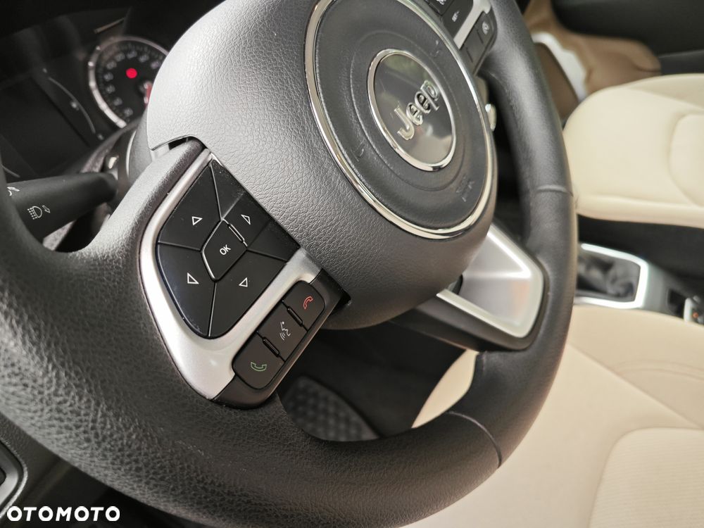 Jeep Renegade - 24