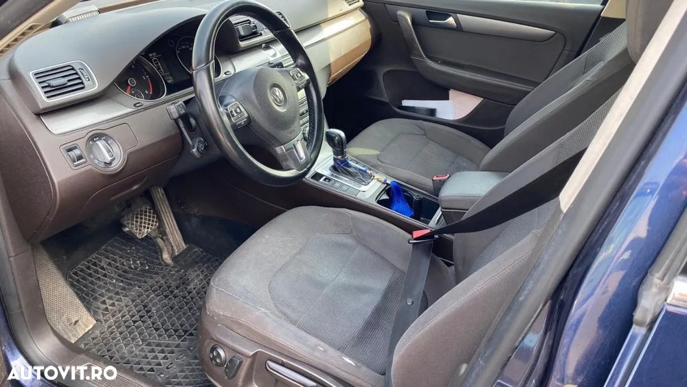 Volkswagen Passat 2.0 TDI BlueMotion Tehnology DSG Comfortline - 8