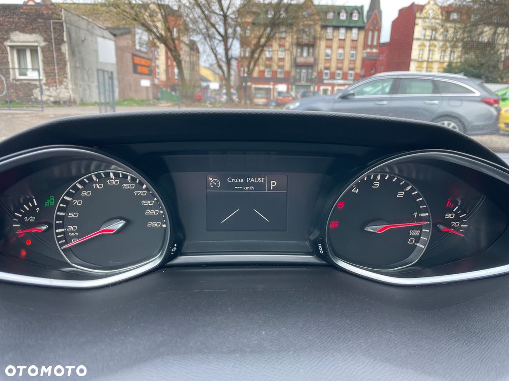 Peugeot 308 BlueHDi FAP 120 EAT6 Stop & Start Allure - 28