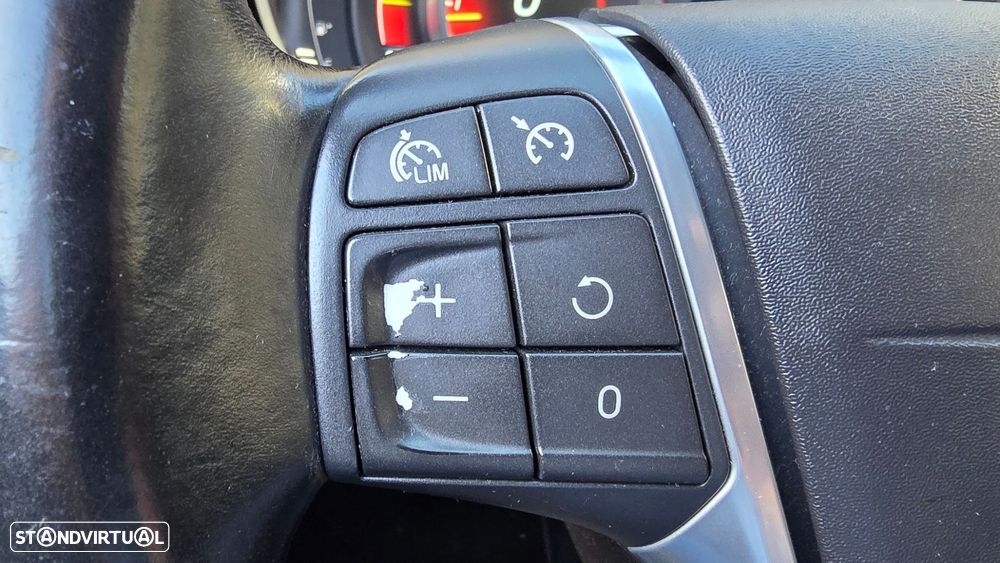 Volvo V40 1.6 D2 Momentum Powershift Eco - 14