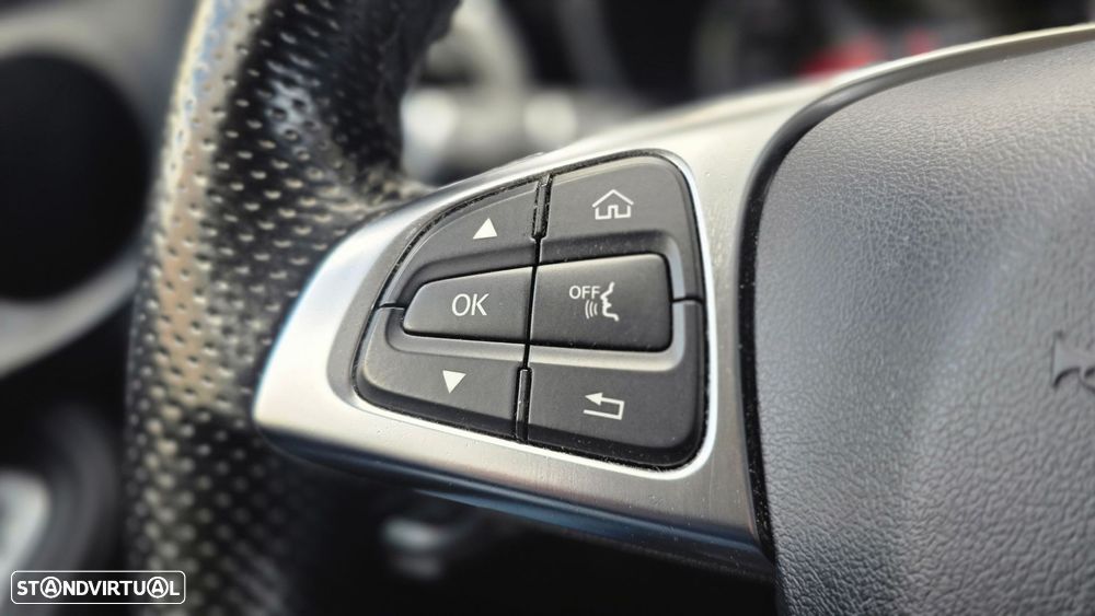 Mercedes-Benz GLC 250 d 4Matic 9G-TRONIC AMG Line - 35