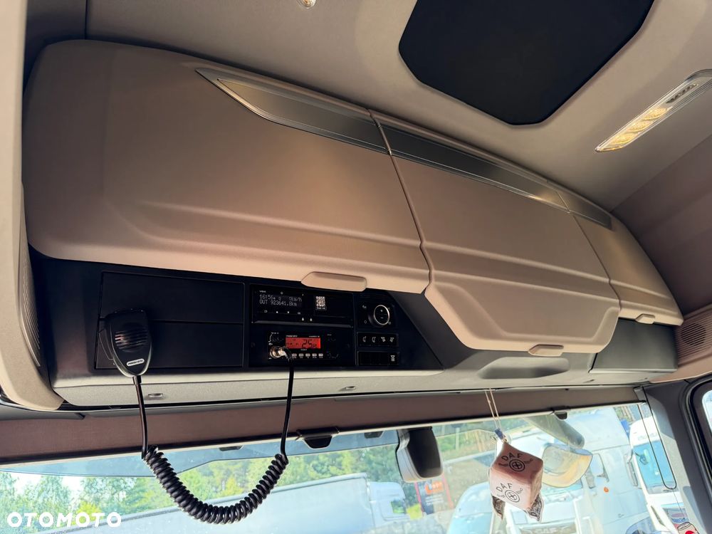 DAF XG+ 530 KM / RETARDER INTARDER / FULL KONTRAKT DAF / KLIMA POSTOJOWA / MAX ZBIORNIKI 1465 L / NAJWIĘKSZA KABINA XG PLUS / FULL SPOJLERY / DOSTĘPNE 3 SZTUKI !! - 36