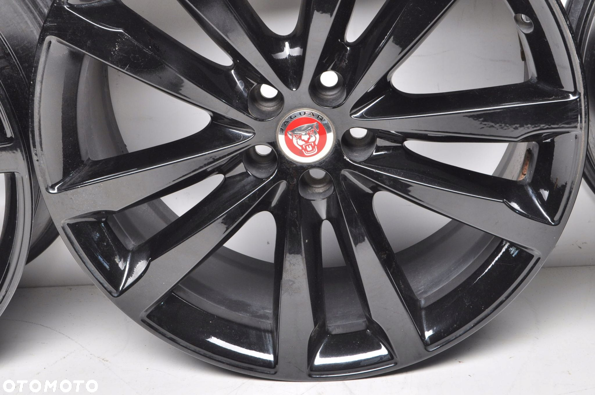 JAGUAR  FELGI ALUMINIOWE HK8M-1007-GA 20" 8.5J 5X108 ET45 - 12