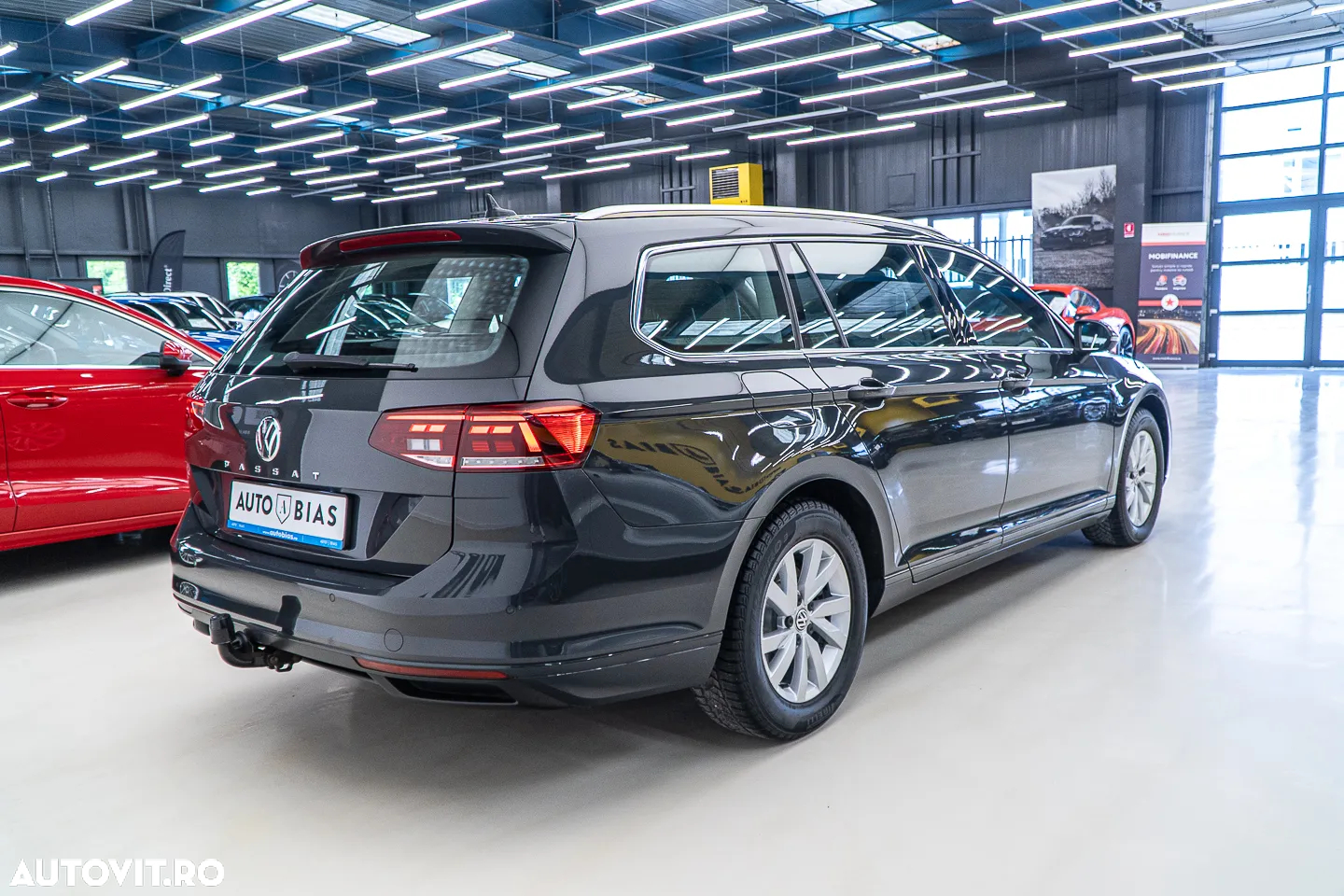 Volkswagen Passat 1.6 TDI DSG Comfortline - 8
