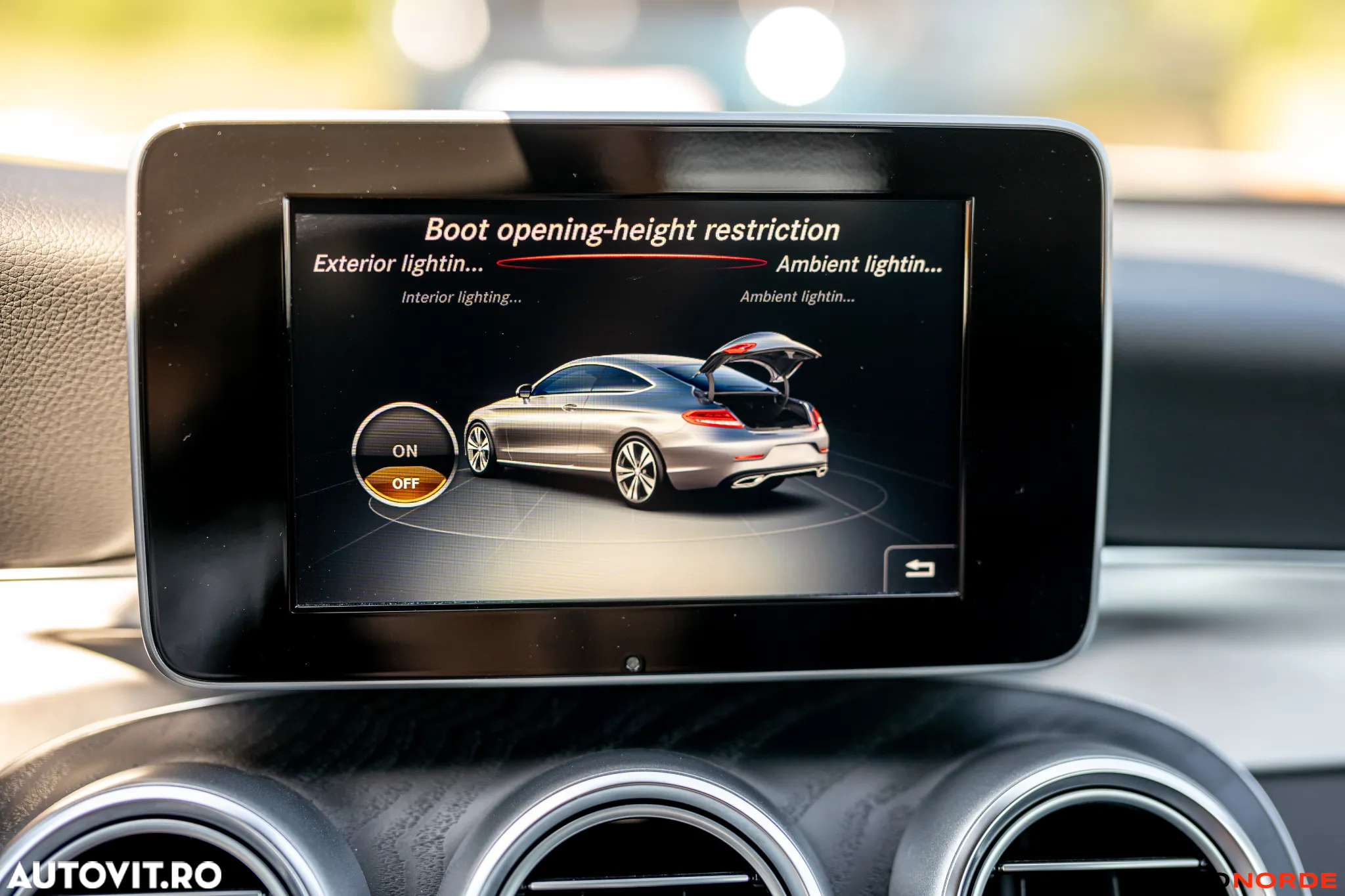 Mercedes-Benz C 250 Coupe 7G-TRONIC AMG Line - 18