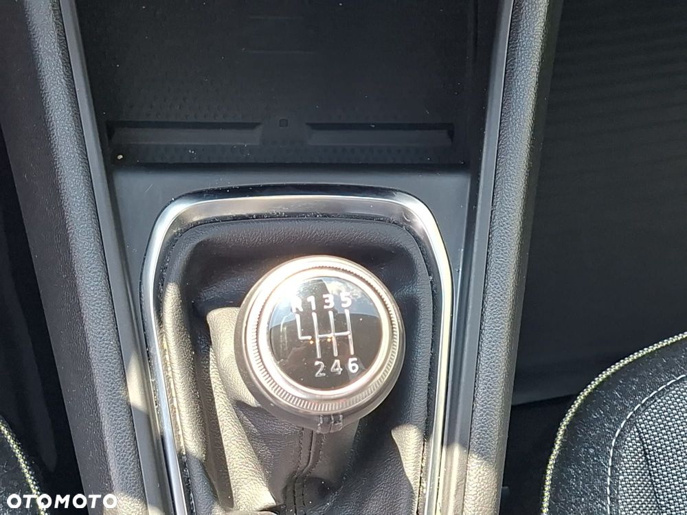 Renault Captur 1.0 TCe Techno - 25