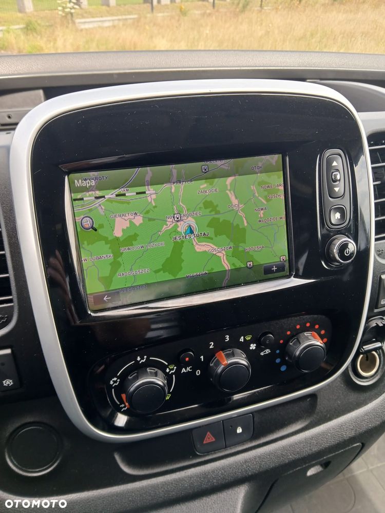 Renault Trafic - 16