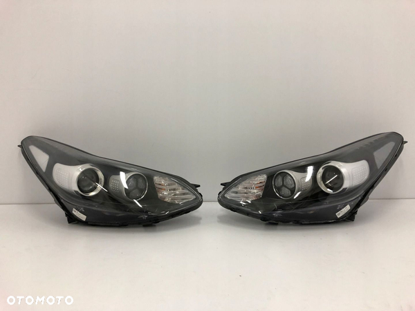 KIA SPORTAGE IV 14-18 LAMPA LEWA PRAWA PRZÓD LED SOCZEWKA