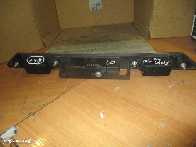 Grelha Friso 8P048275743FZ AUDI A6 SW 2007 TRAS - 3
