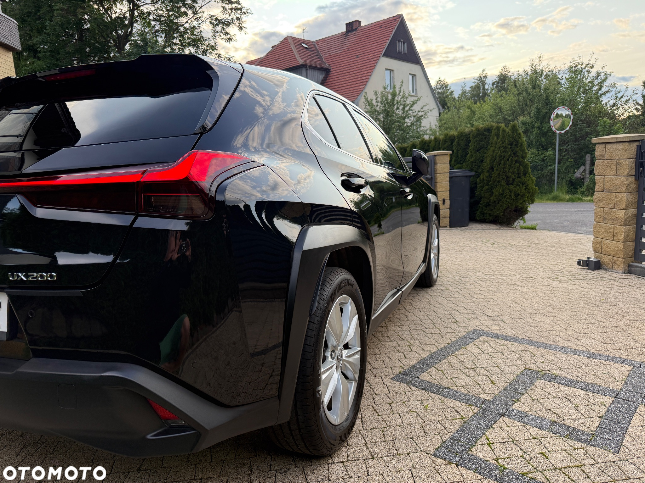 Lexus UX 200 GPF Business 2WD - 12