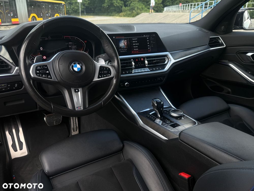 BMW Seria 3 320d xDrive Sport Line Shadow sport - 12