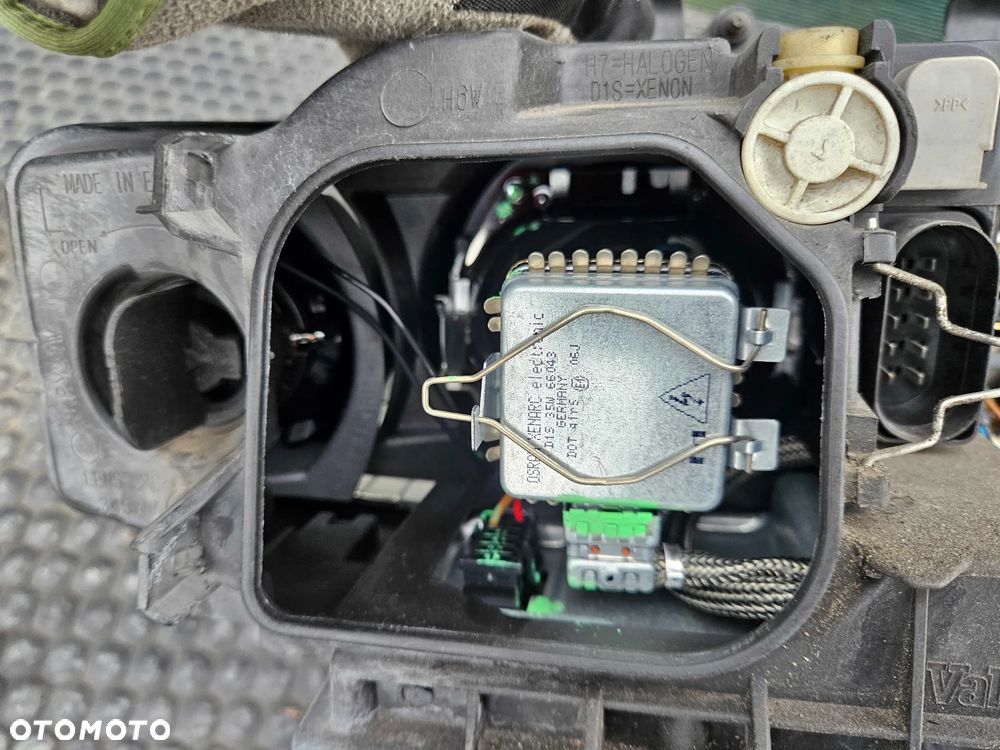 Reflektor Lampa Xenon D1S Przód Przednia LEWA Kompleta Przetwornica Valeo Europa Audi A4 B6 - 23
