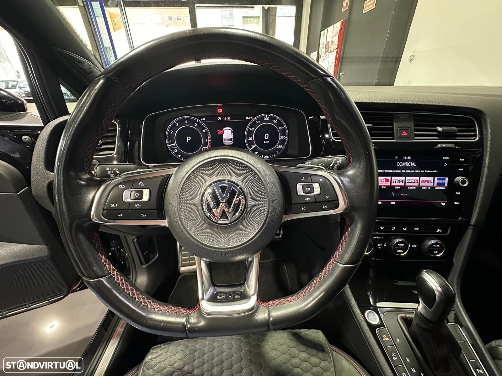 VW Golf 2.0 TSI GTI DSG - 36