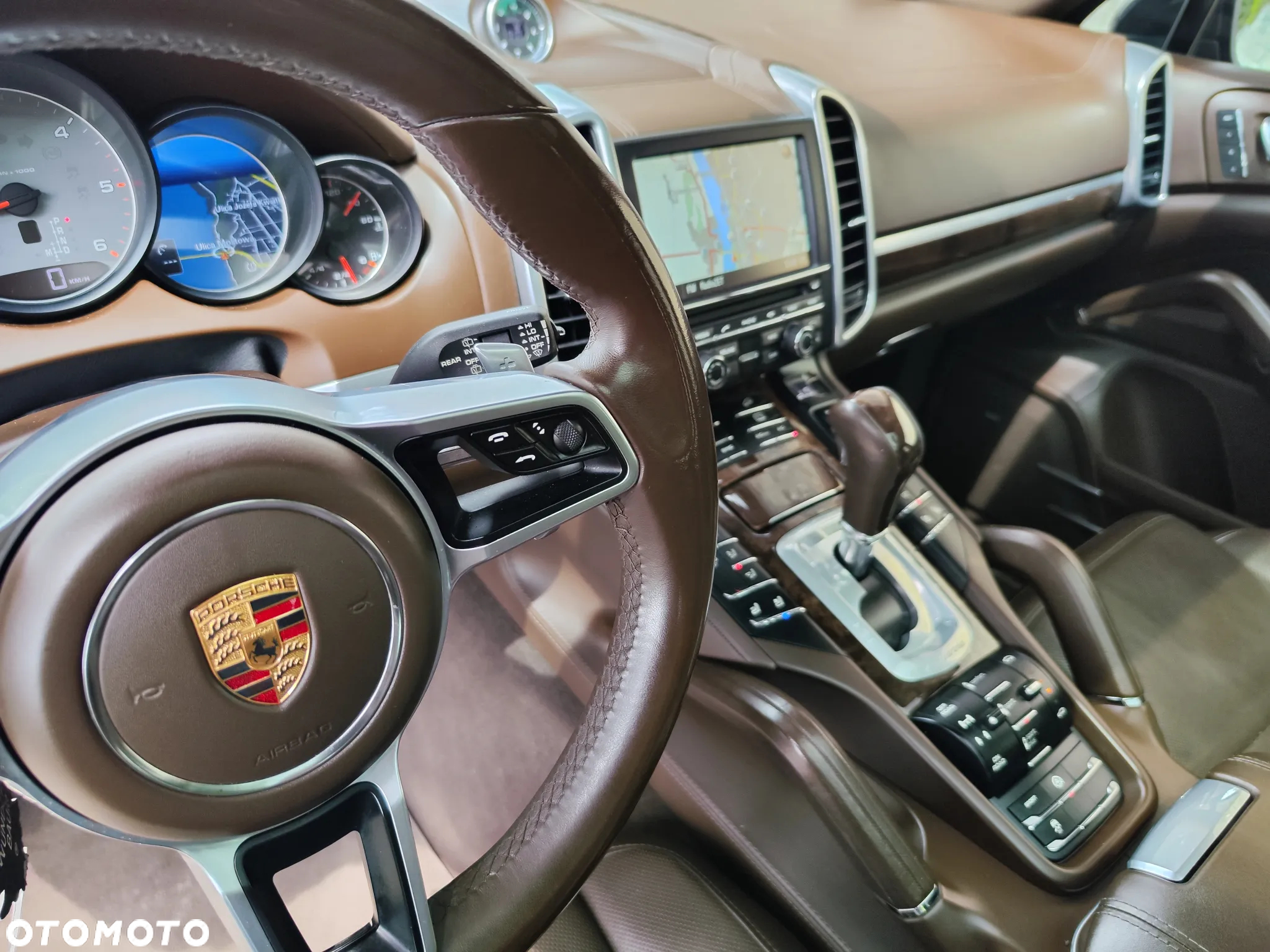 Porsche Cayenne S Diesel Platinum Edition - 9