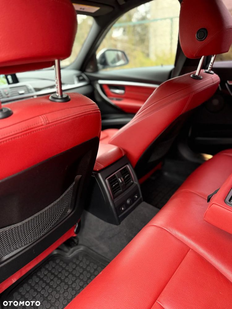 BMW Seria 3 328i xDrive Sport Line - 5