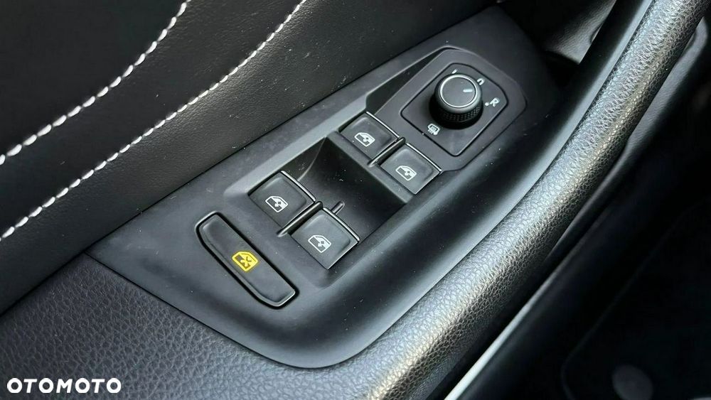 Volkswagen Passat - 20