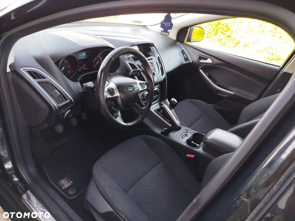 Ford Focus 1.6 TDCi DPF Champions Edition - 16