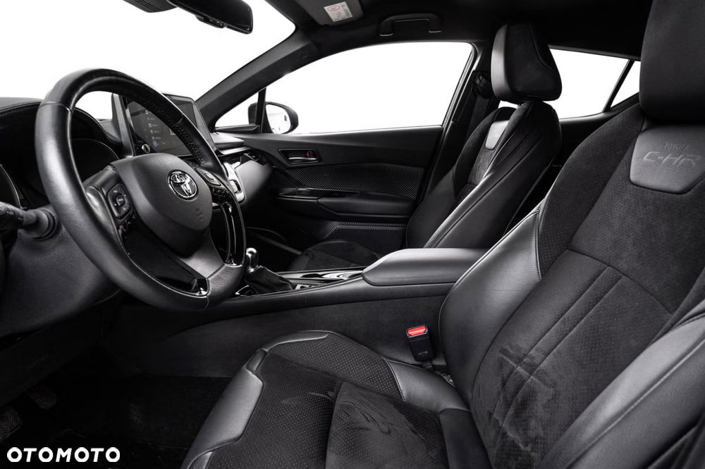 Toyota C-HR Lounge - 4