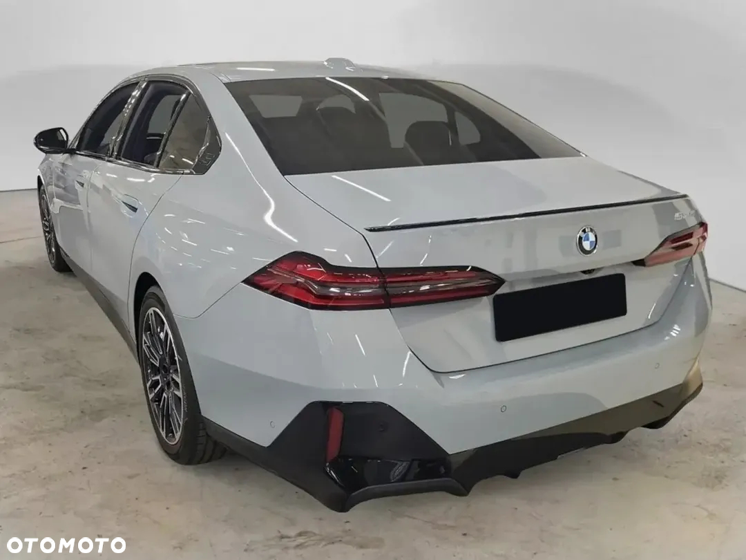 BMW Seria 5 520d mHEV M Sport - 4