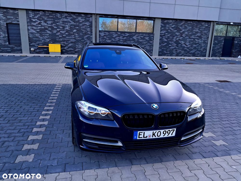 BMW Seria 5 525d Sport-Aut Luxury Line - 19