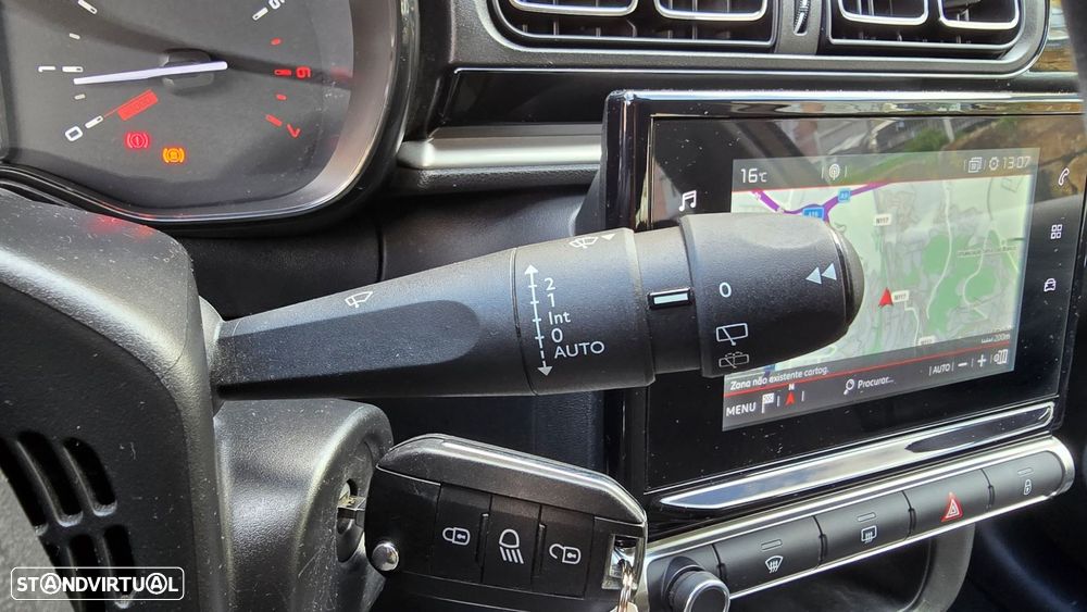 Citroën C3 1.2 PureTech Shine - 17