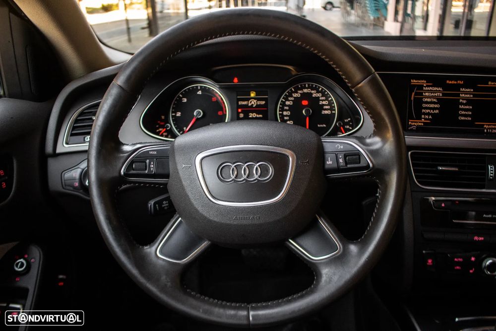 Audi A4 2.0 TDI S tronic design - 11