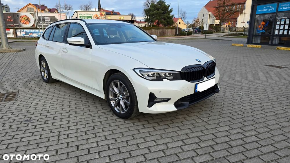 BMW Seria 3 320d Sport Line - 8