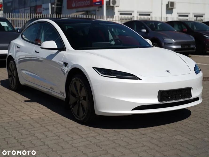 Tesla Model 3 Long Range RWD Premium - 4