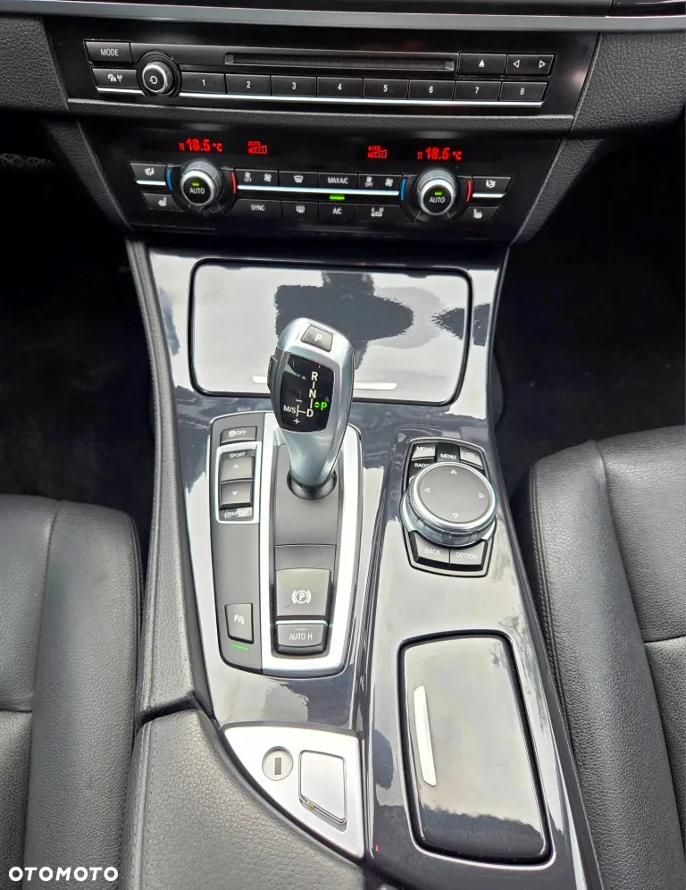 BMW Seria 5 518d Business Edition - 39