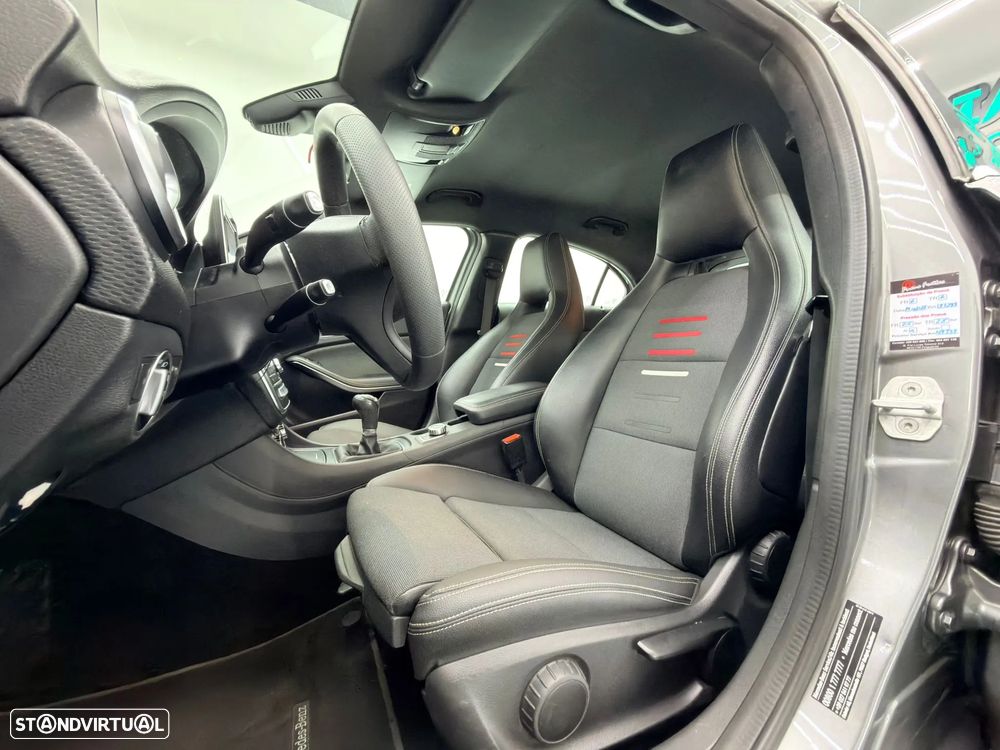 Mercedes-Benz A 180 d AMG Line - 22