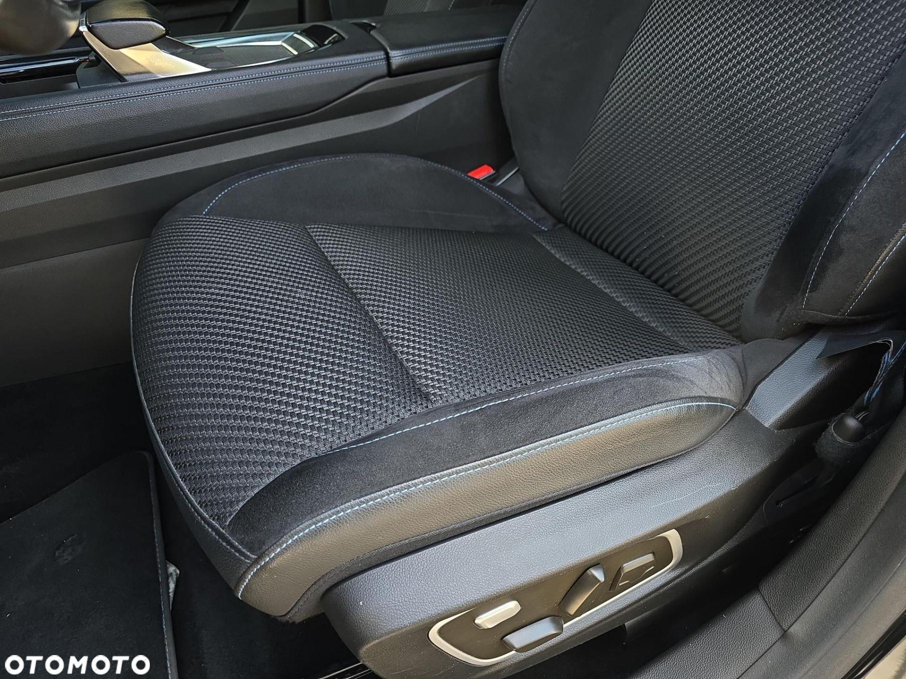 Renault Austral 1.2 E-Tech Full Hybrid 200 Iconic esprit Alpine MMT - 15