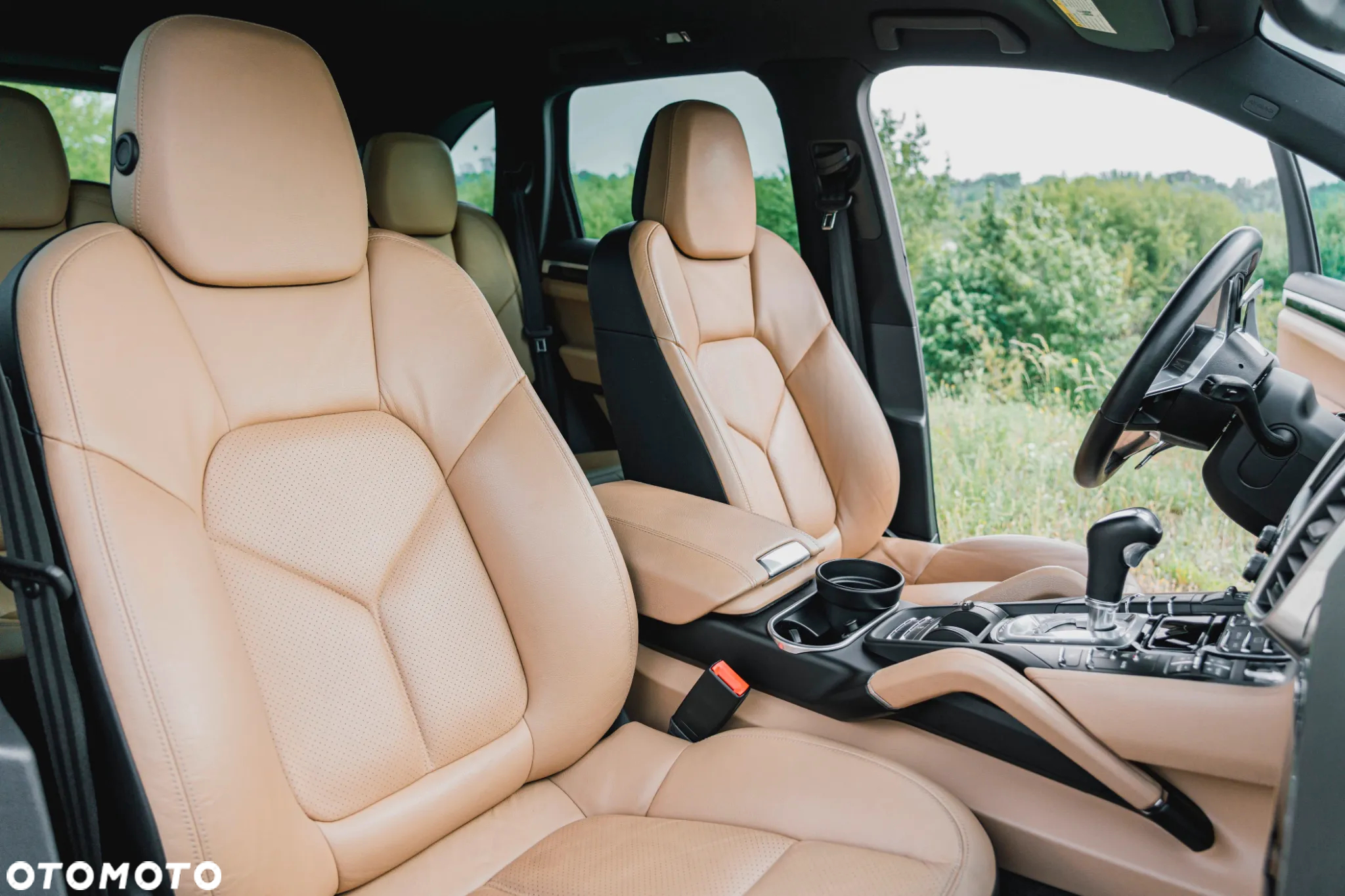 Porsche Cayenne Standard - 16