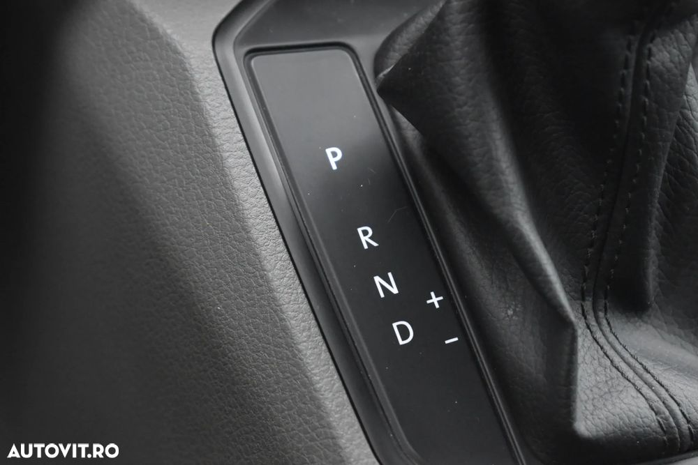 Volkswagen Transporter Kombi TDI Lang DSG - 27