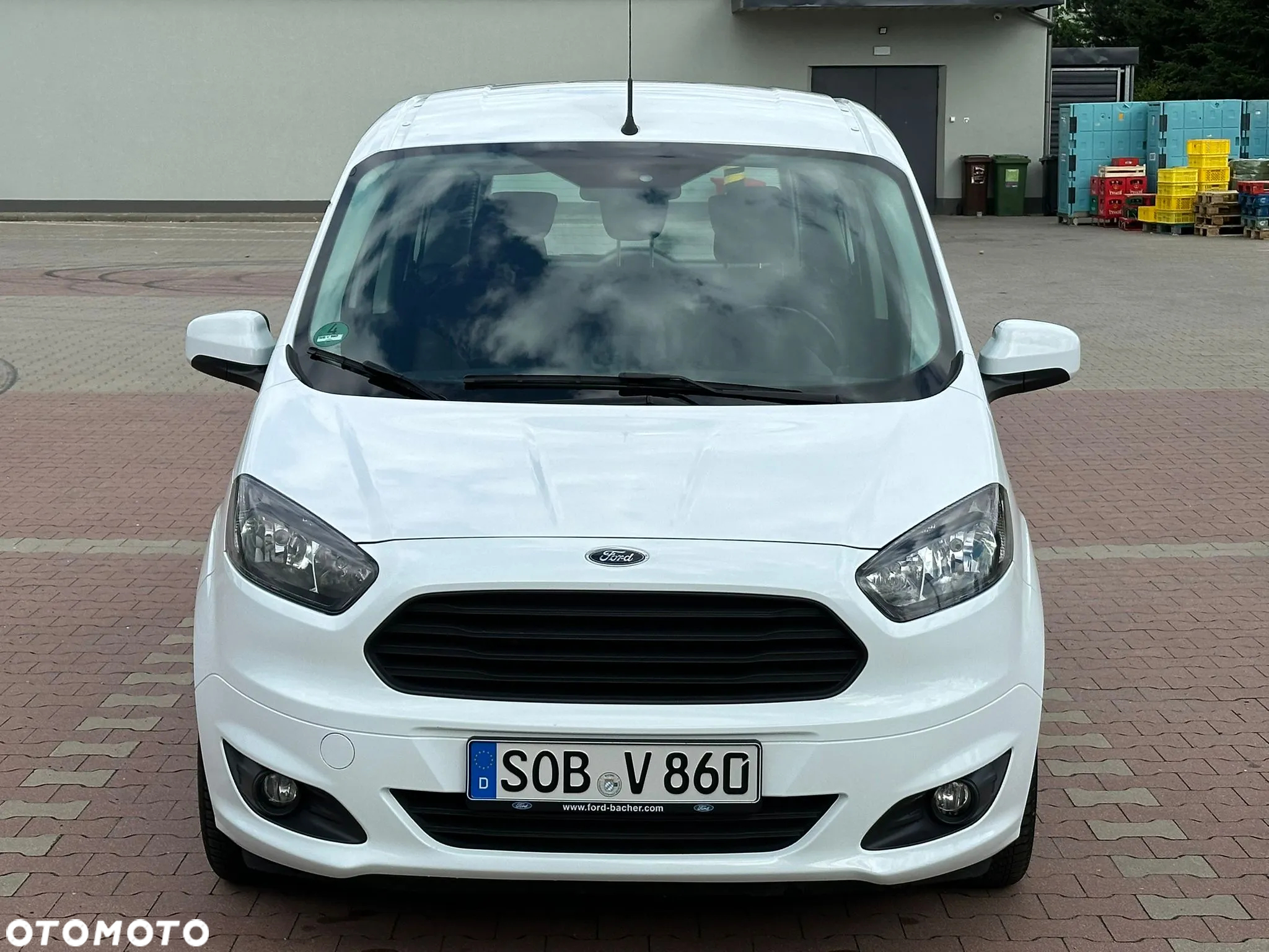 Ford Tourneo Courier 1.0 EcoBoost Ambiente - 8