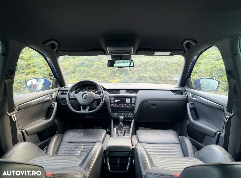 Skoda Octavia 2.0 TDI DSG RS - 8