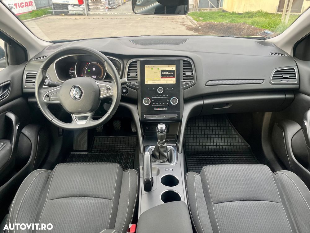 Renault Megane - 7