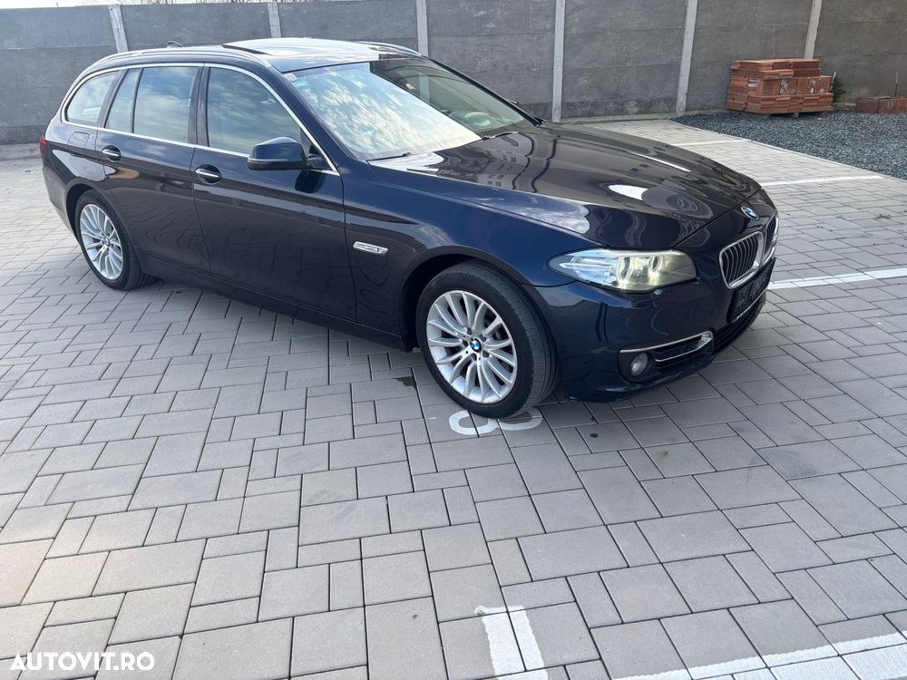 BMW Seria 5 525d Sport-Aut. Luxury Line - 2