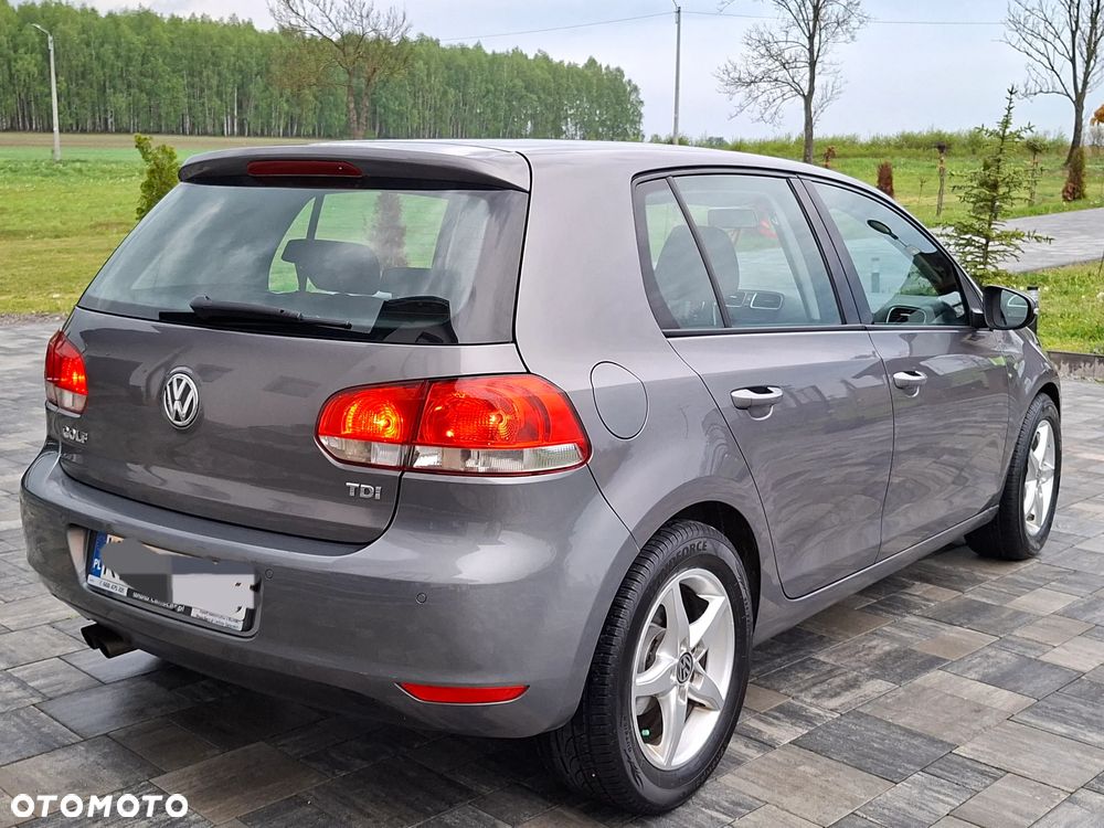 Volkswagen Golf 2.0 TDI Comfortline - 12