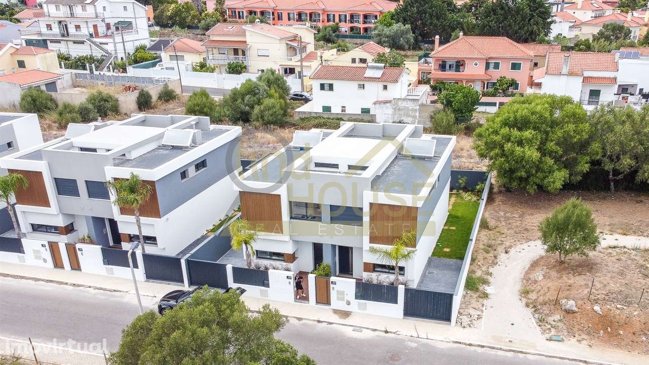 Moradia geminada T3 em Bicesse - Grande imagem: 2/29