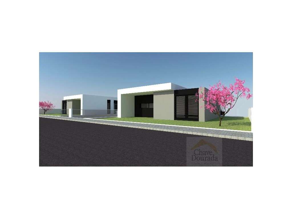 Lote de terreno com projeto aprovado para duas moradias - Grande imagem: 2/7