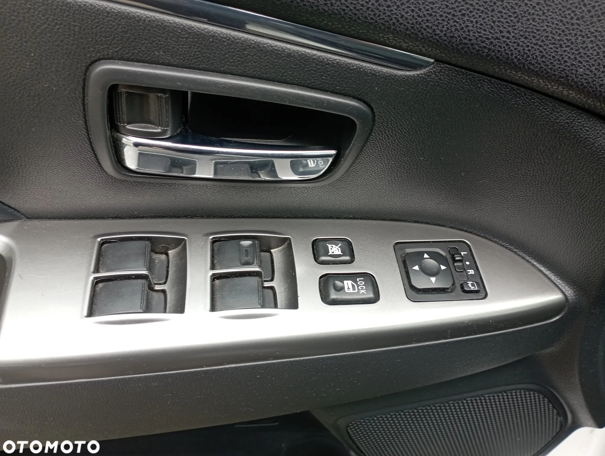 Mitsubishi ASX 1.6 Instyle - 8