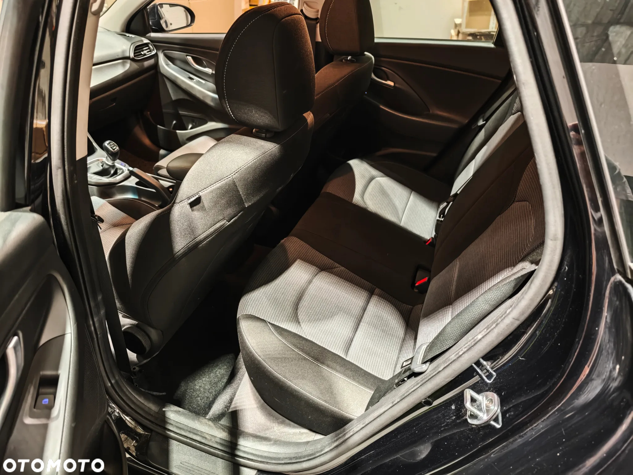 Hyundai i30 1.4 BlueDrive Classic + - 8