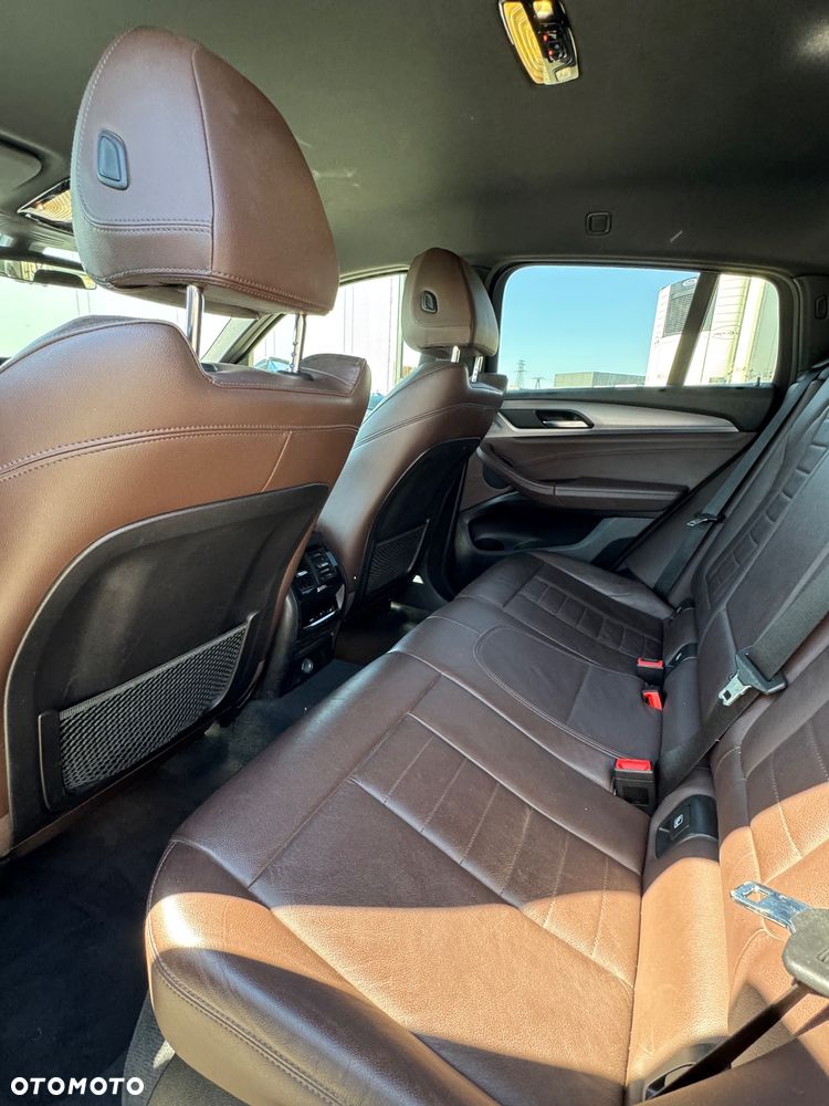 BMW X4 - 10