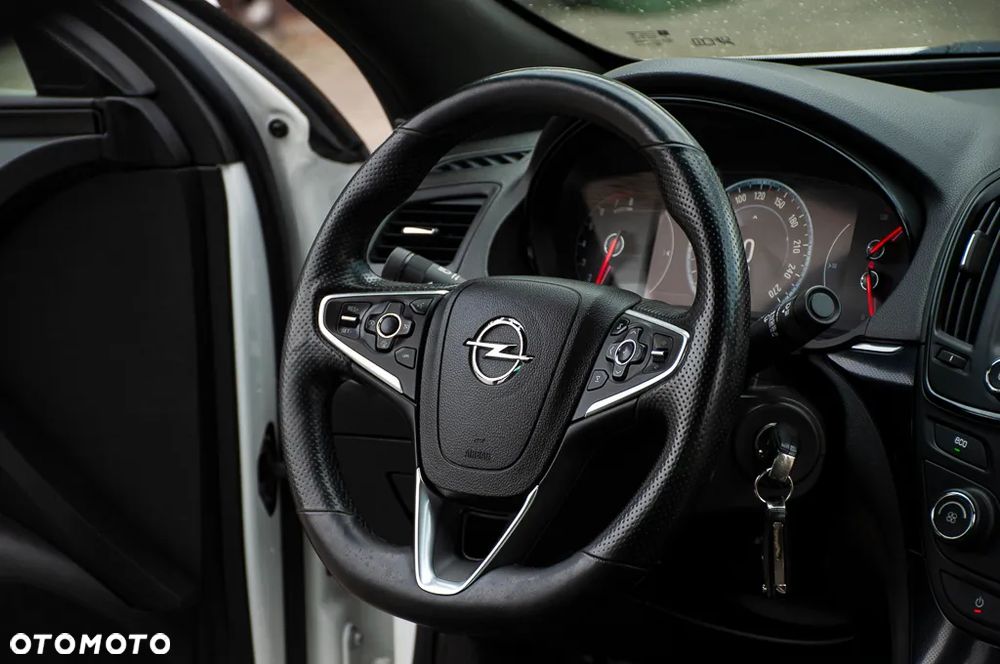 Opel Insignia 1.4 T Cosmo S&S - 20